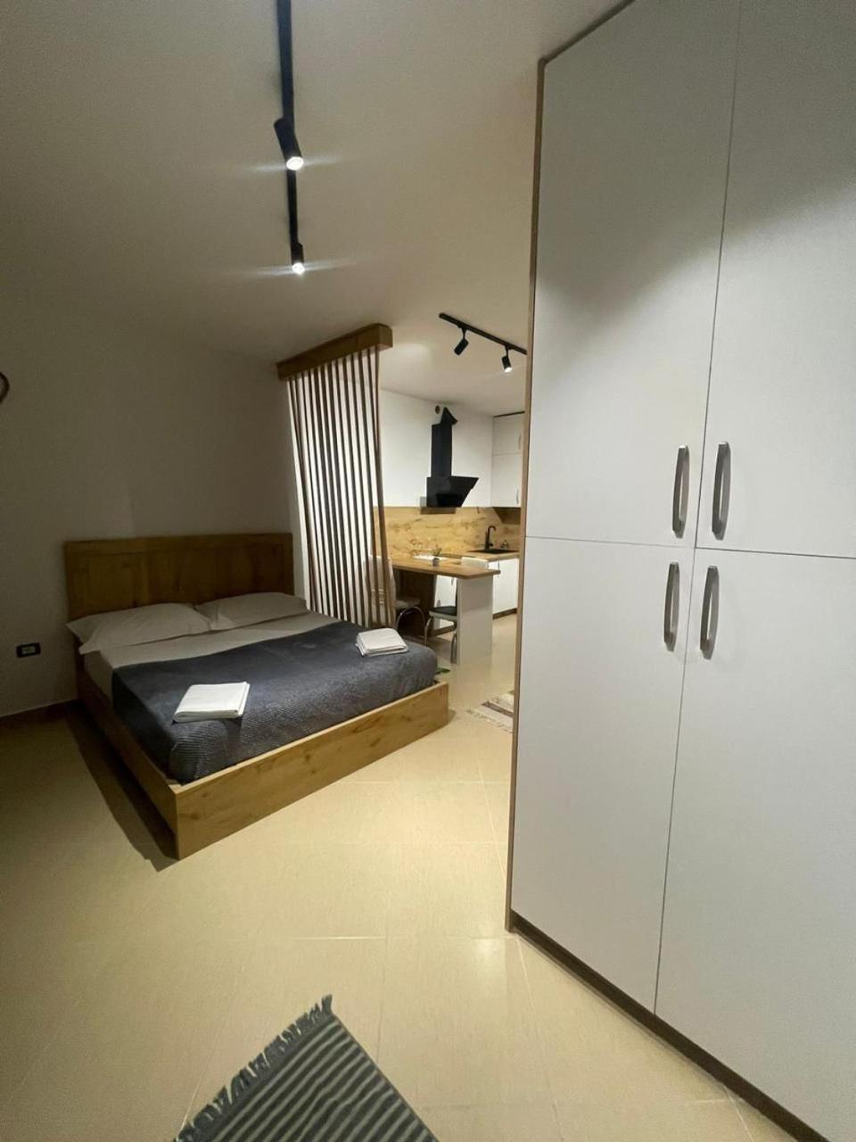 Breeze 2 * Wlora