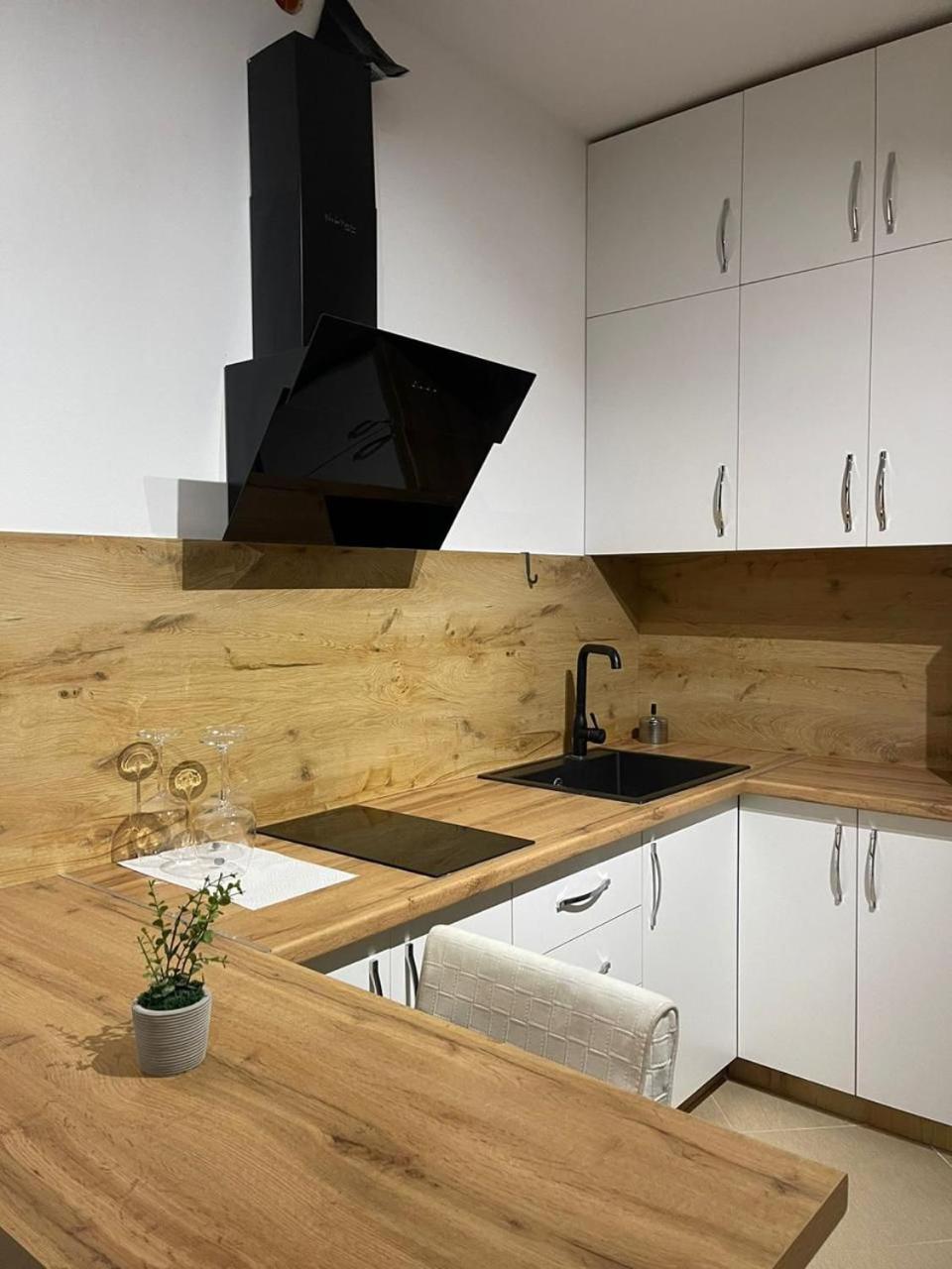 Breeze 2 Apartament
